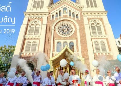 Assumption-Cathedral-Bangkok-Thailand-Priest-Father-Nun-Church-Mass-English